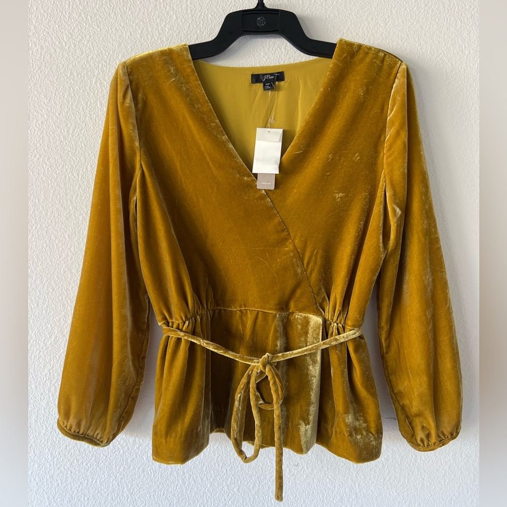 J. Crew Women’s velvety blouse - size 10p NWT